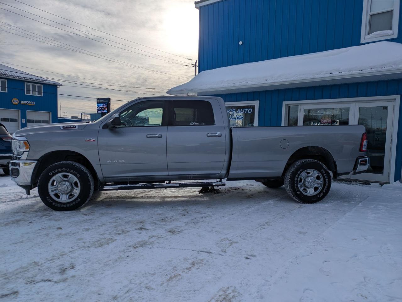 2019 RAM 2500 Big Horn 4x4 Crew Cab 8' Box Photo