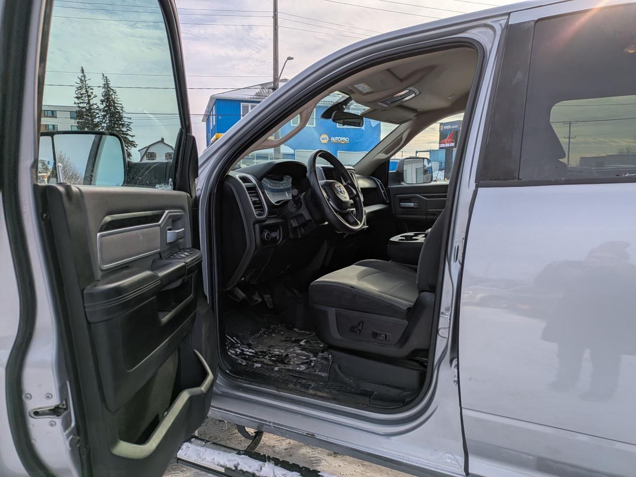 2019 RAM 2500 Big Horn 4x4 Crew Cab 8' Box Photo