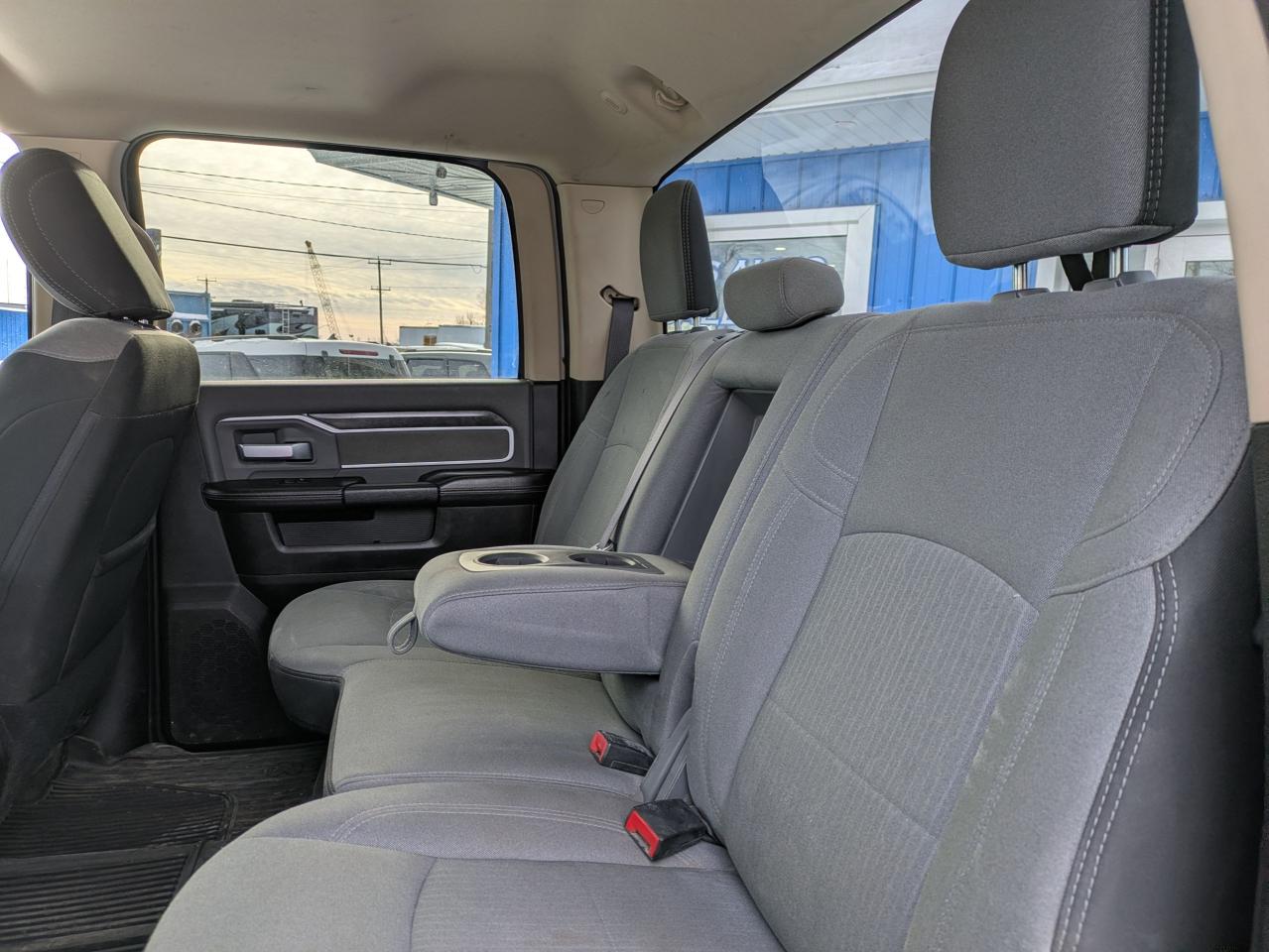 2019 RAM 2500 Big Horn 4x4 Crew Cab 8' Box Photo