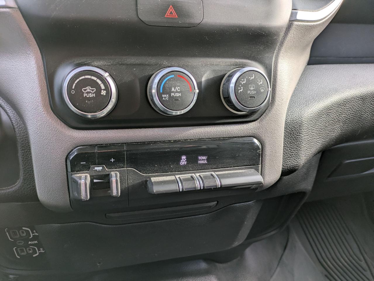 2019 RAM 2500 Big Horn 4x4 Crew Cab 8' Box Photo