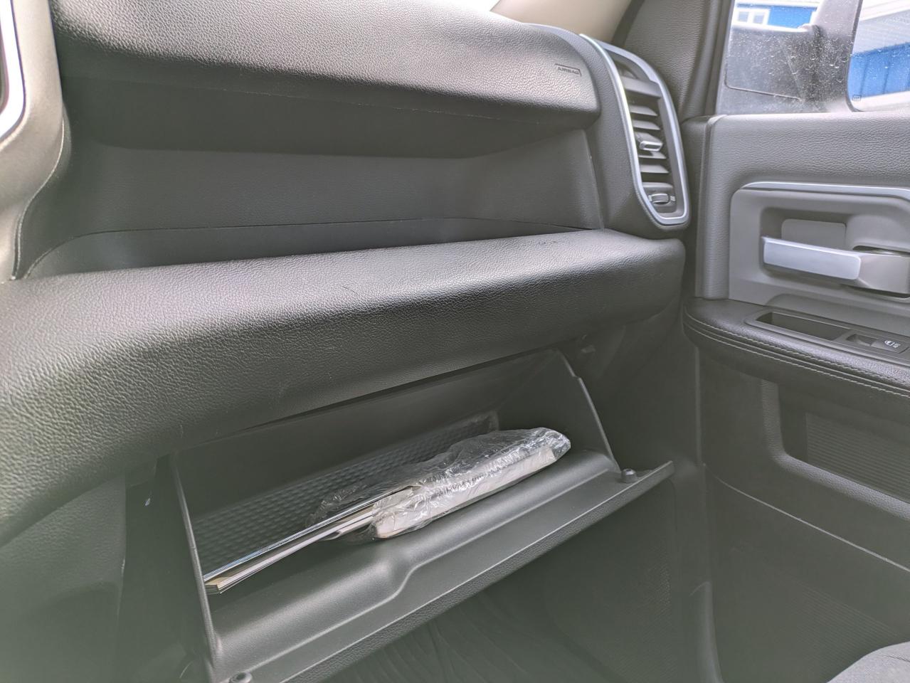 2019 RAM 2500 Big Horn 4x4 Crew Cab 8' Box Photo