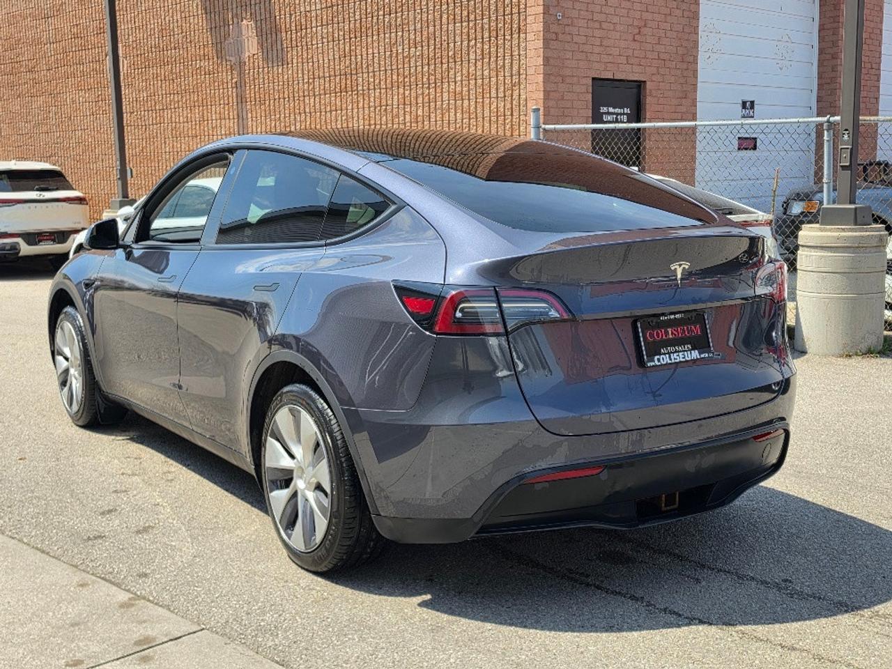 2023 Tesla Model Y LFP BATTERY CHARGE TO 100%-AUTOPILOT-TESLA WARRANTY Photo2