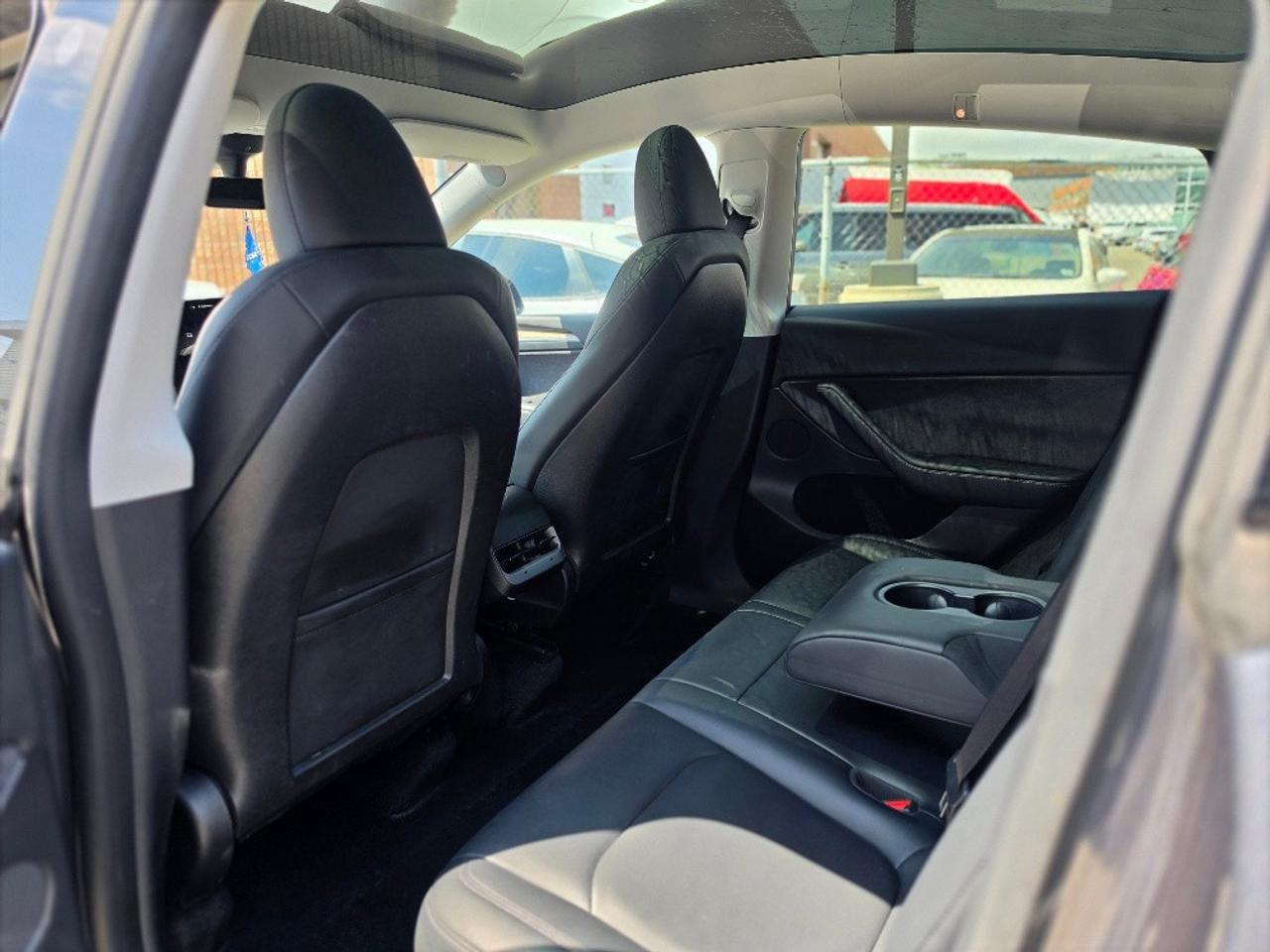 2023 Tesla Model Y LFP BATTERY CHARGE TO 100%-AUTOPILOT-TESLA WARRANTY Photo