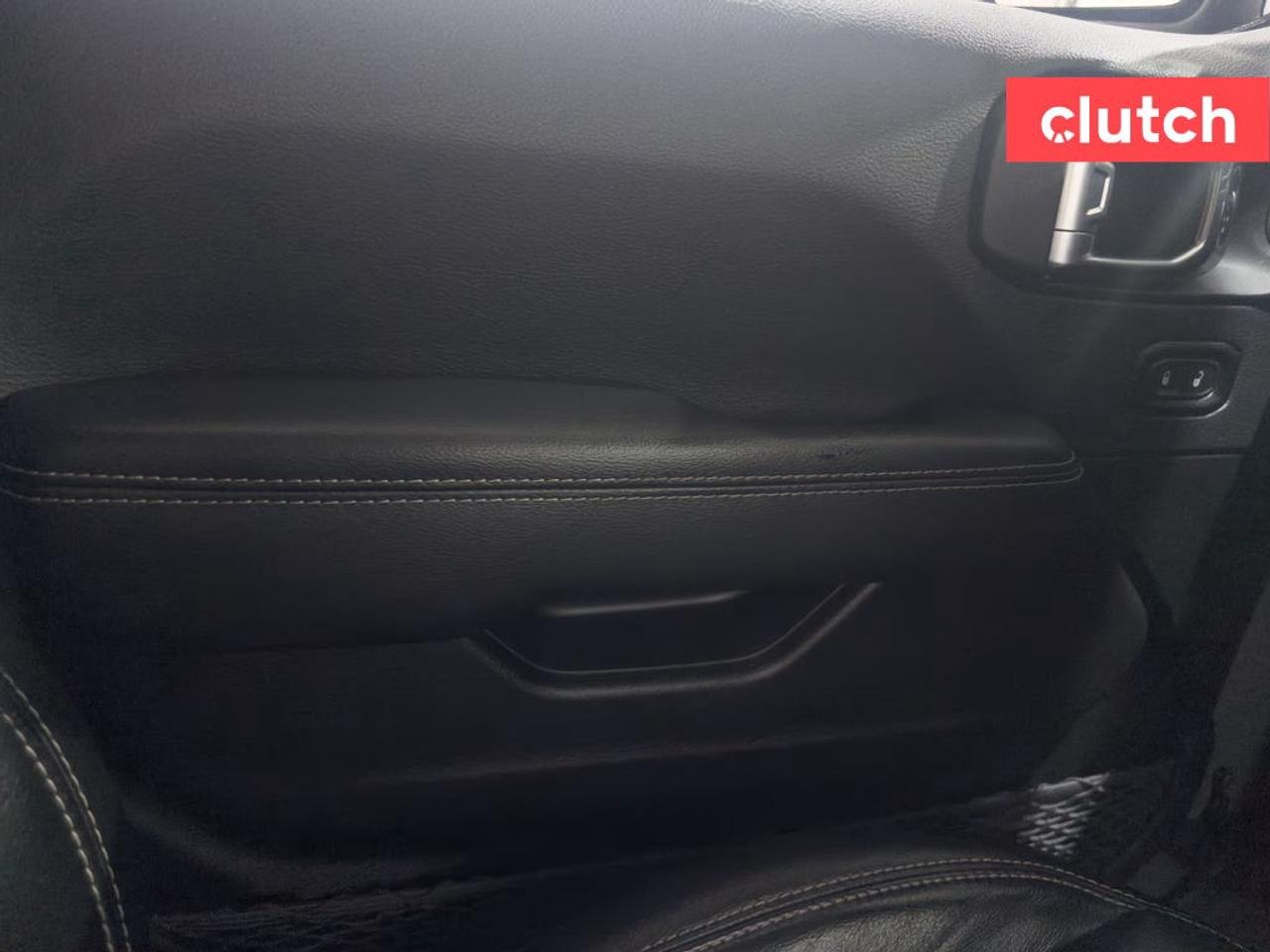 13573022