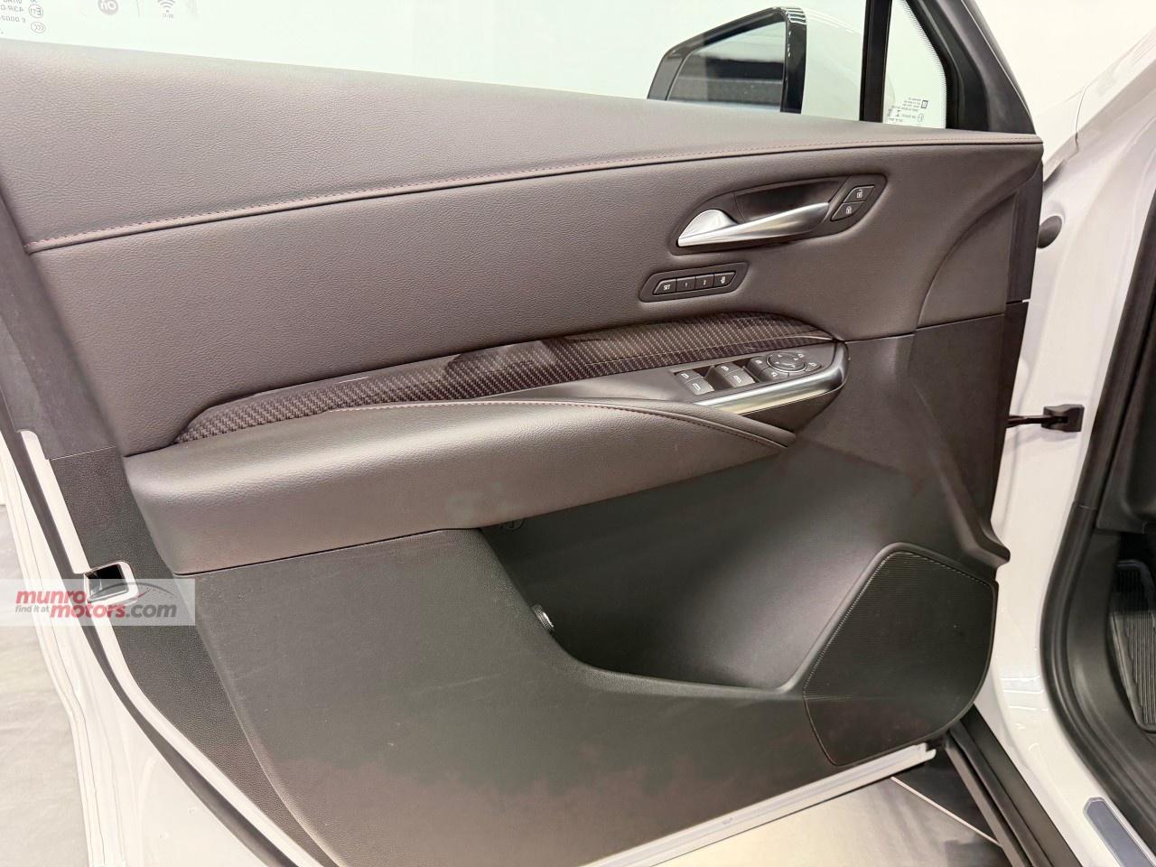 2023 Cadillac XT4 AWD 4dr Sport Photo