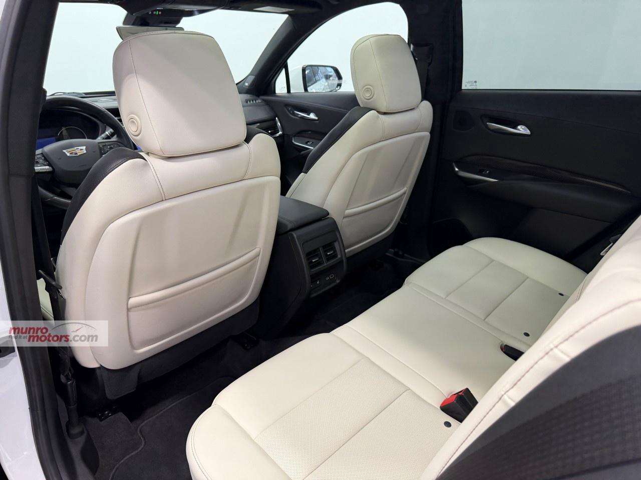 2023 Cadillac XT4 AWD 4dr Sport Photo