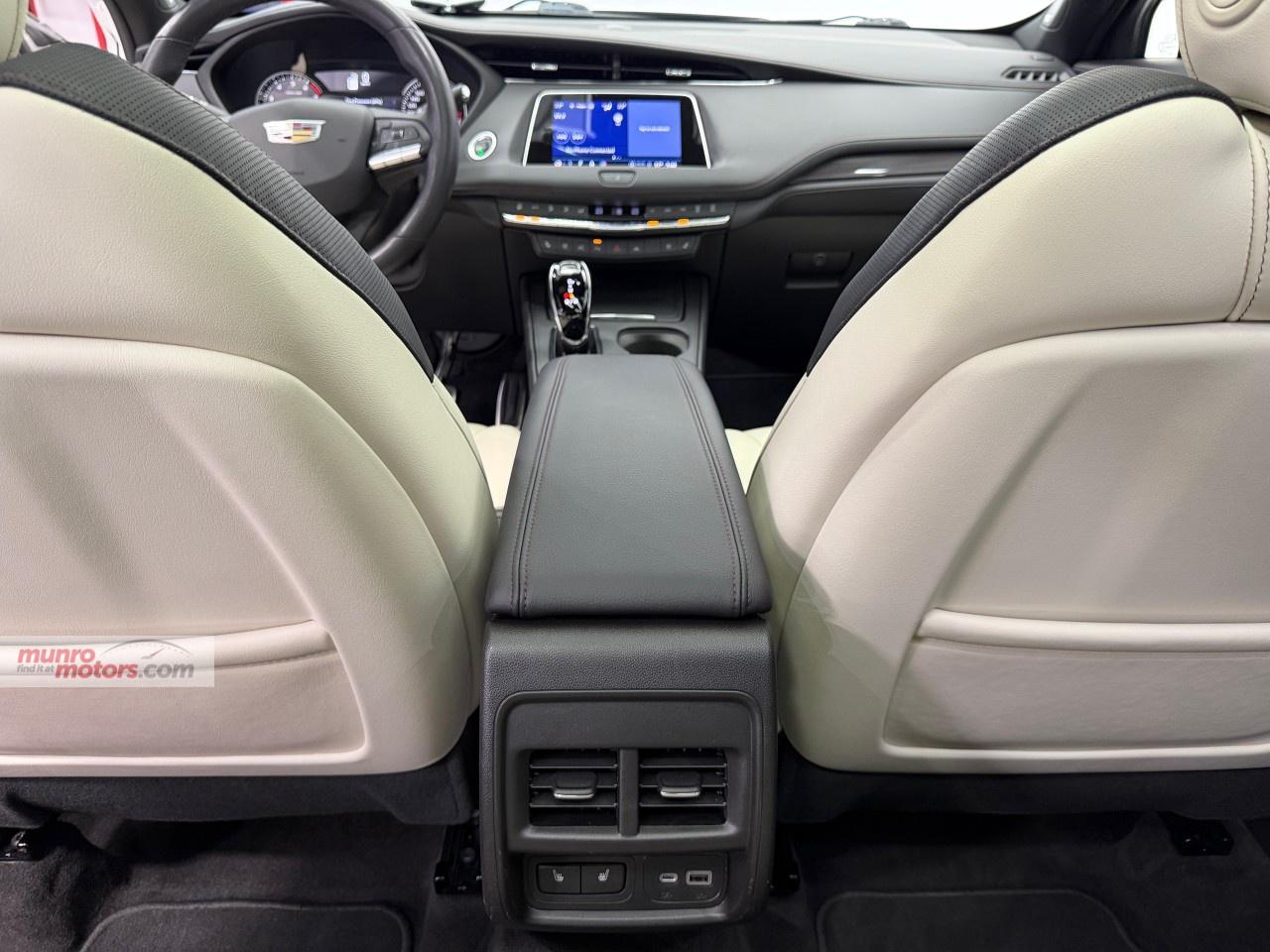 2023 Cadillac XT4 AWD 4dr Sport Photo