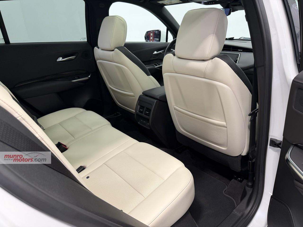 2023 Cadillac XT4 AWD 4dr Sport Photo