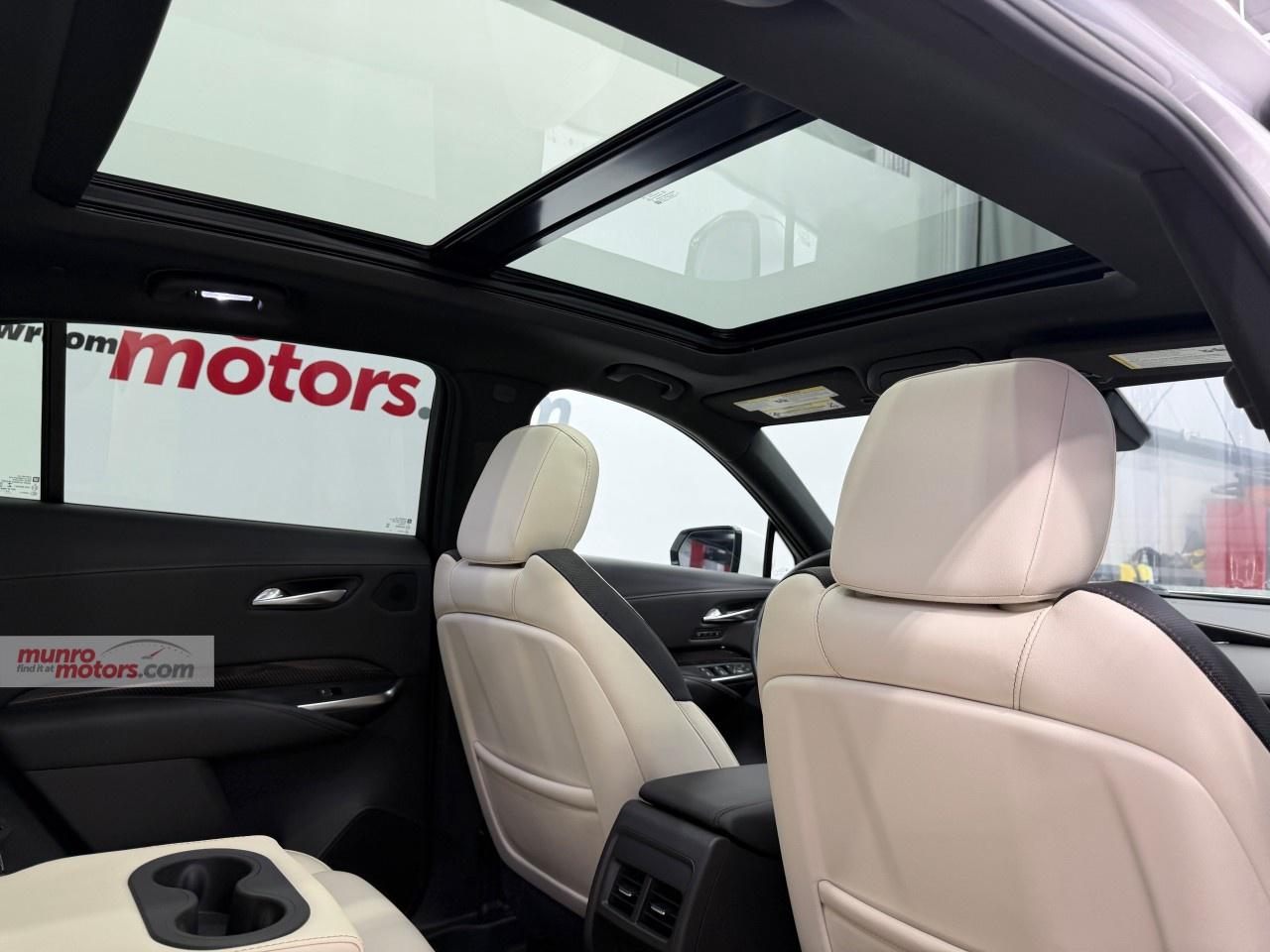 2023 Cadillac XT4 AWD 4dr Sport Photo