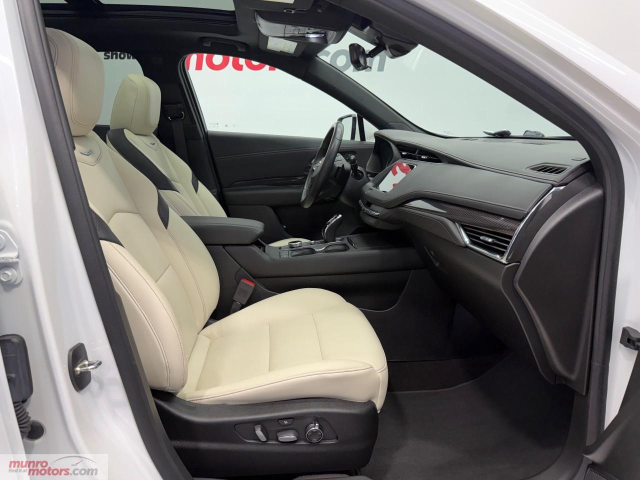 2023 Cadillac XT4 AWD 4dr Sport Photo