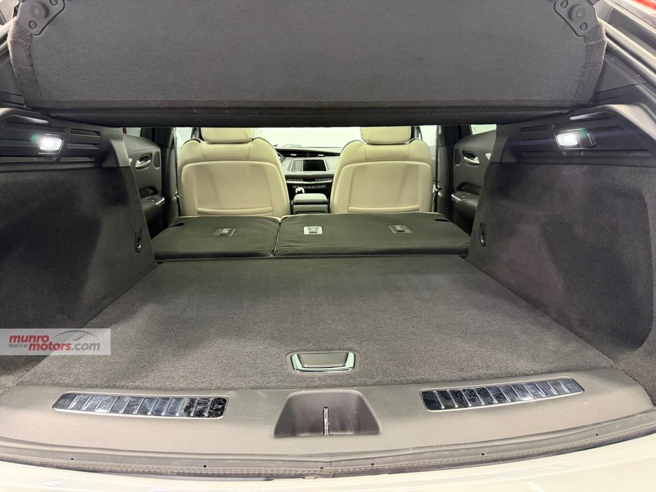 2023 Cadillac XT4 AWD 4dr Sport Photo