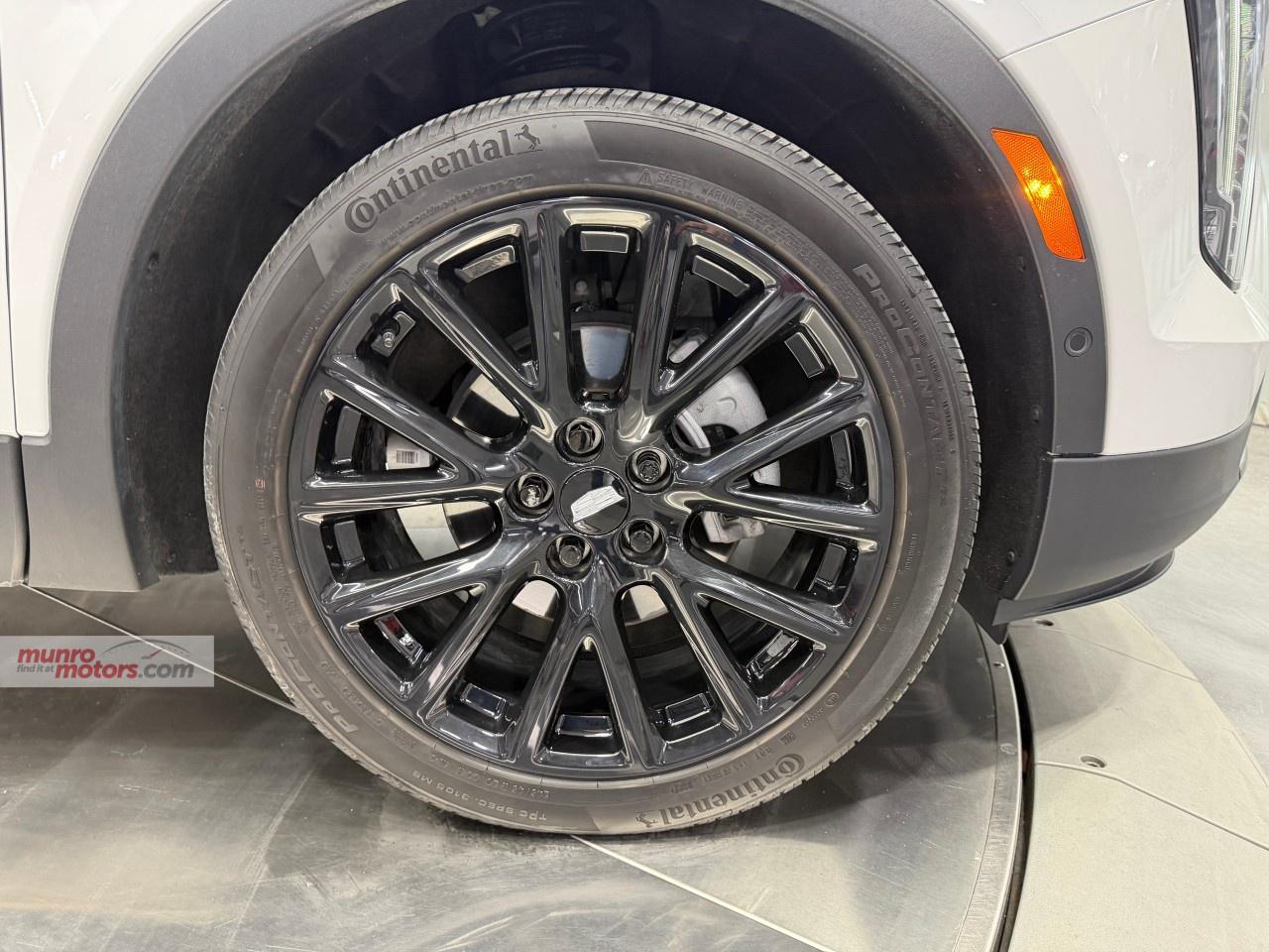 2023 Cadillac XT4 AWD 4dr Sport Photo