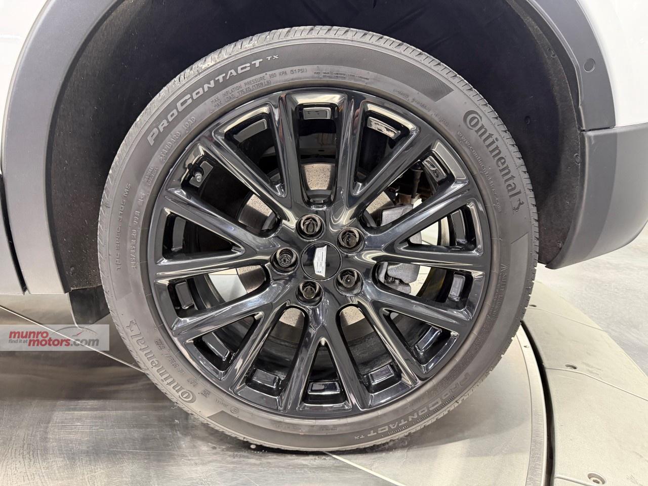 2023 Cadillac XT4 AWD 4dr Sport Photo