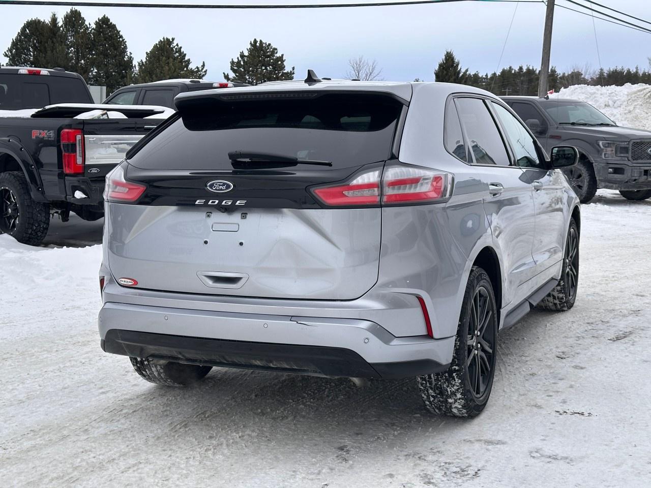 2022 Ford Edge ST Line AWD Photo