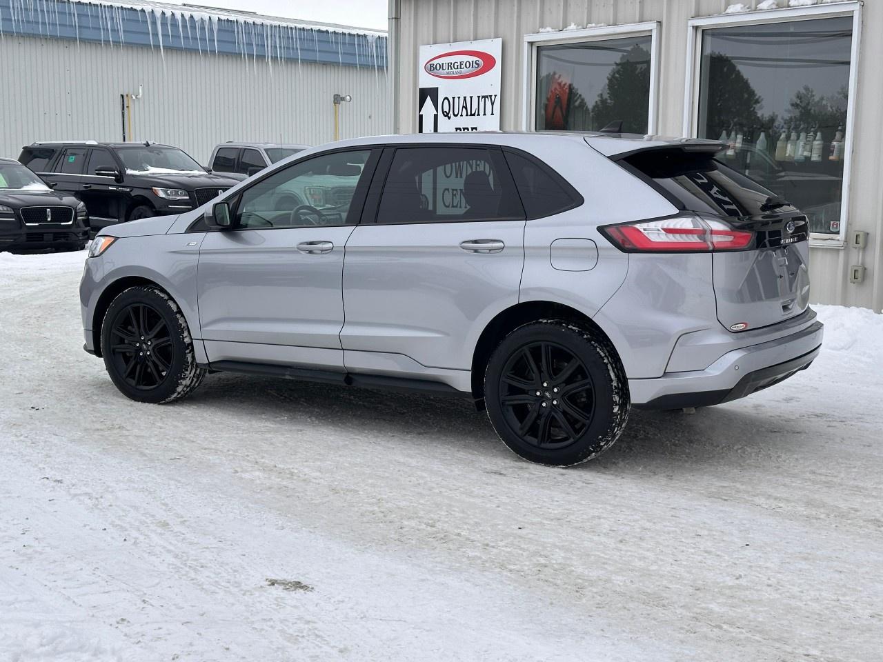 2022 Ford Edge ST Line AWD Photo