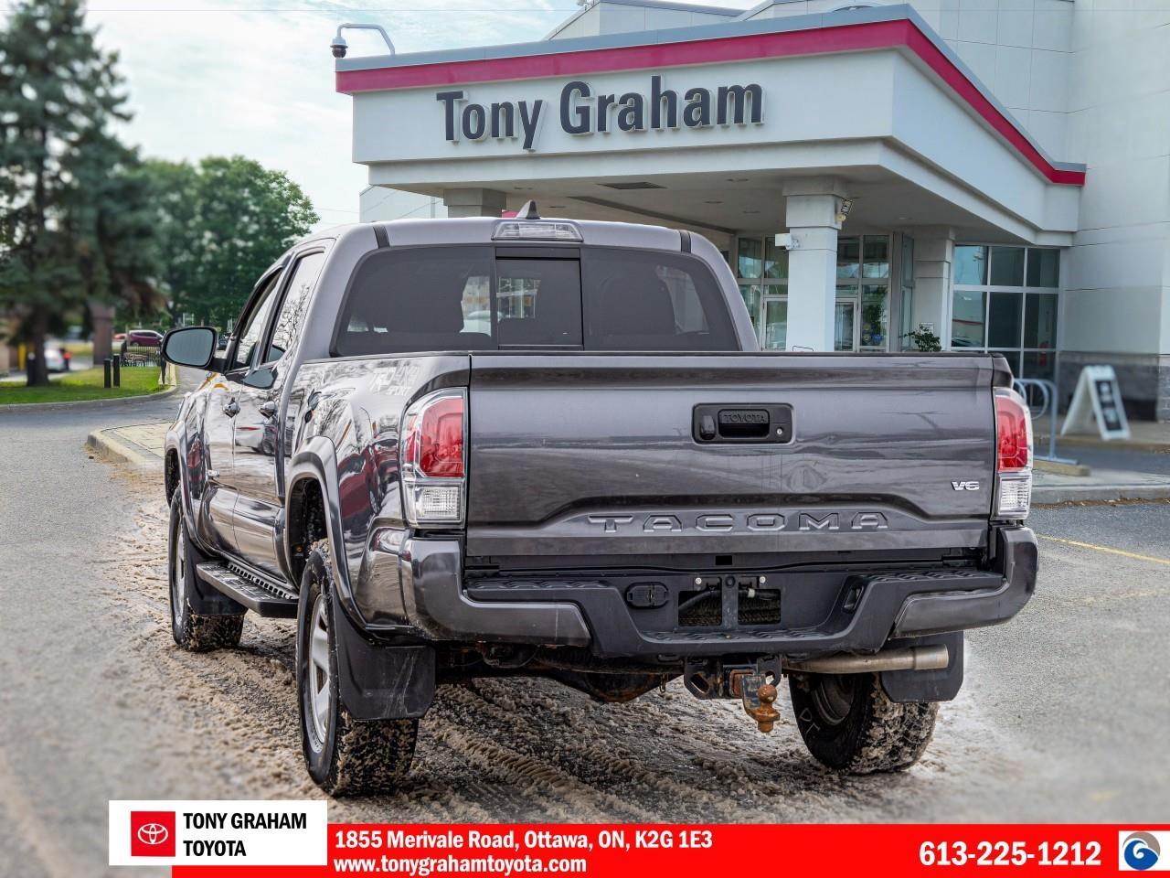 2021 Toyota Tacoma  Photo3