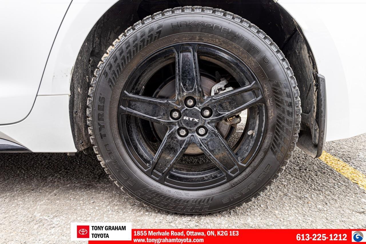 2025 Toyota Corolla SE Photo