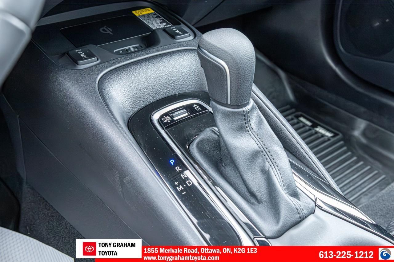 2025 Toyota Corolla SE Photo