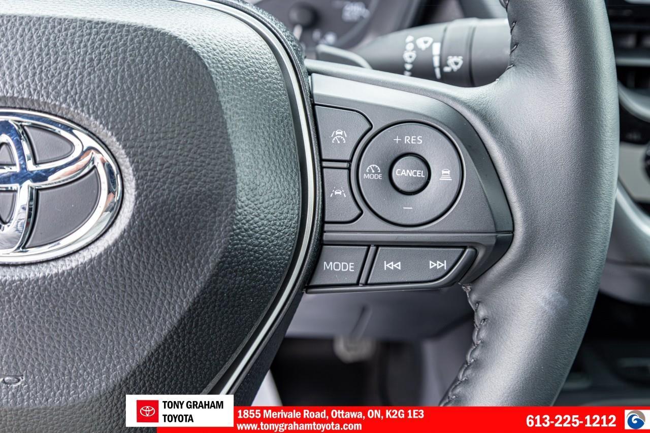 2025 Toyota Corolla SE Photo