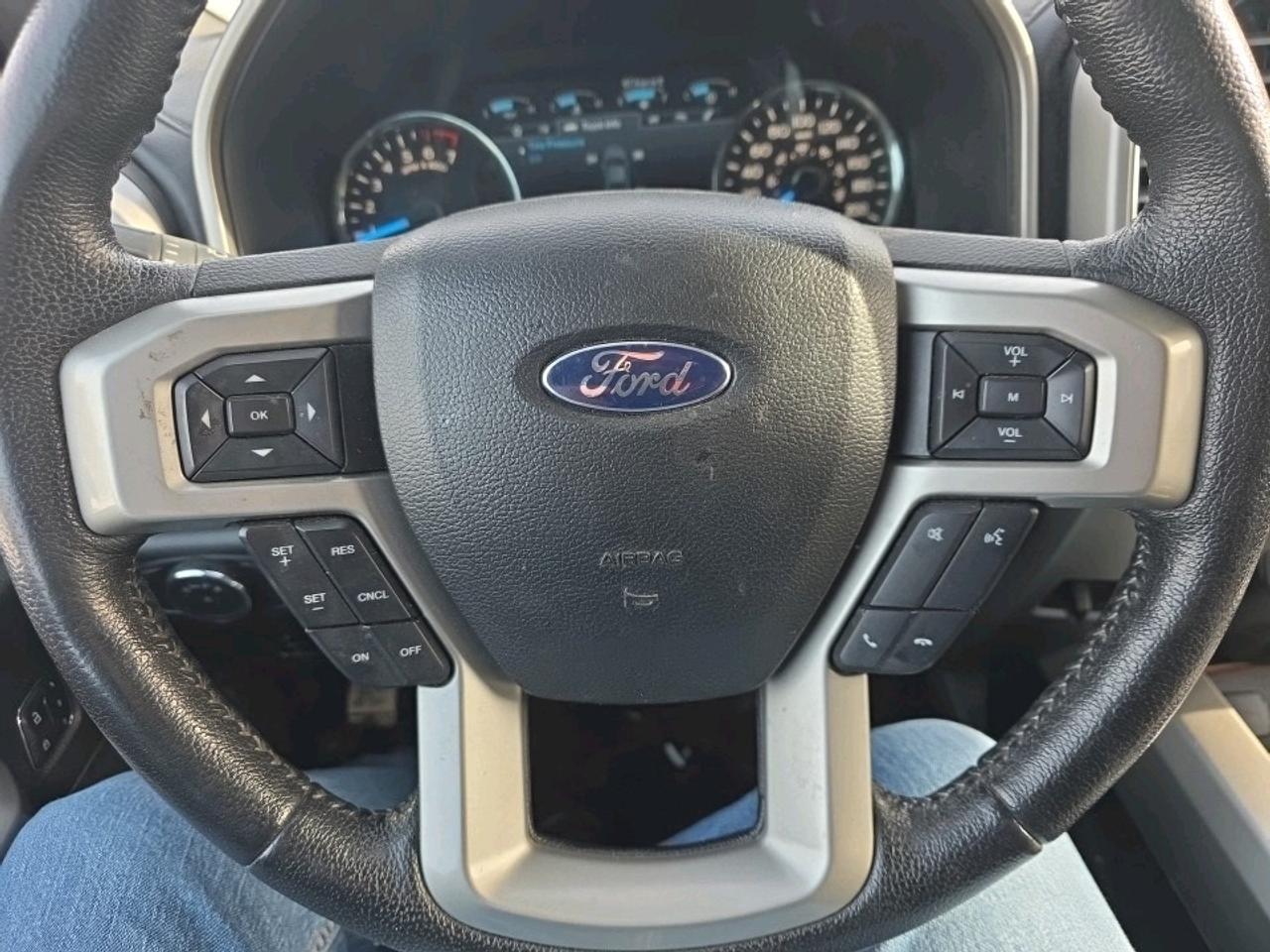 2015 Ford F-150 Lariat LARIAT SUPERCREW Photo