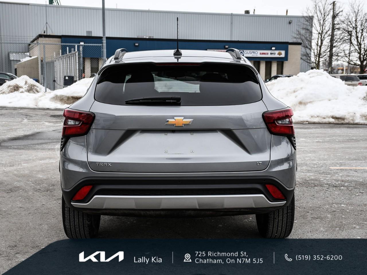 2025 Chevrolet Trax LT New Arrival | Clean CarFax | One Owner | Local Trade | Low KMs Photo4