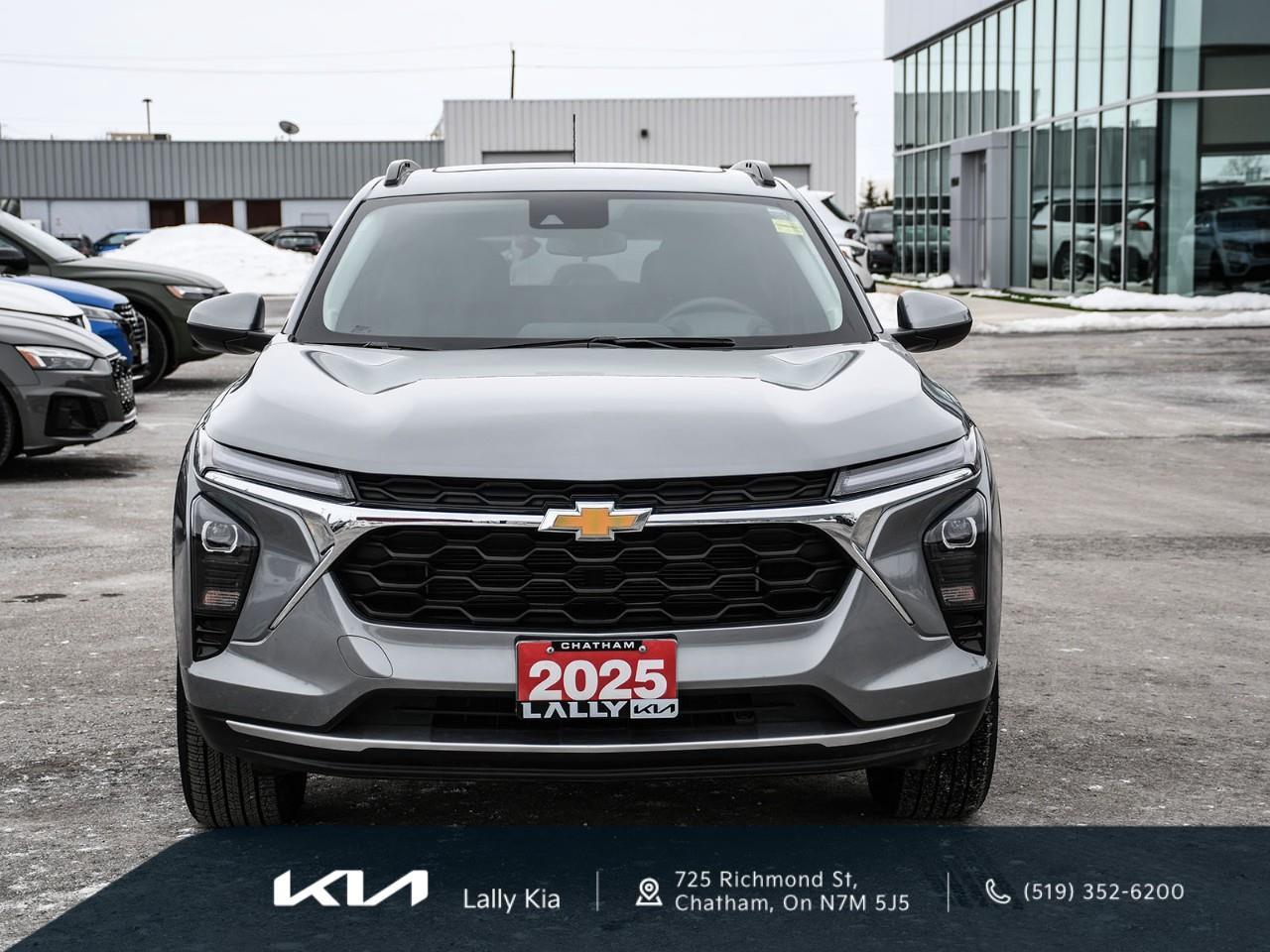 2025 Chevrolet Trax LT New Arrival | Clean CarFax | One Owner | Local Trade | Low KMs Photo
