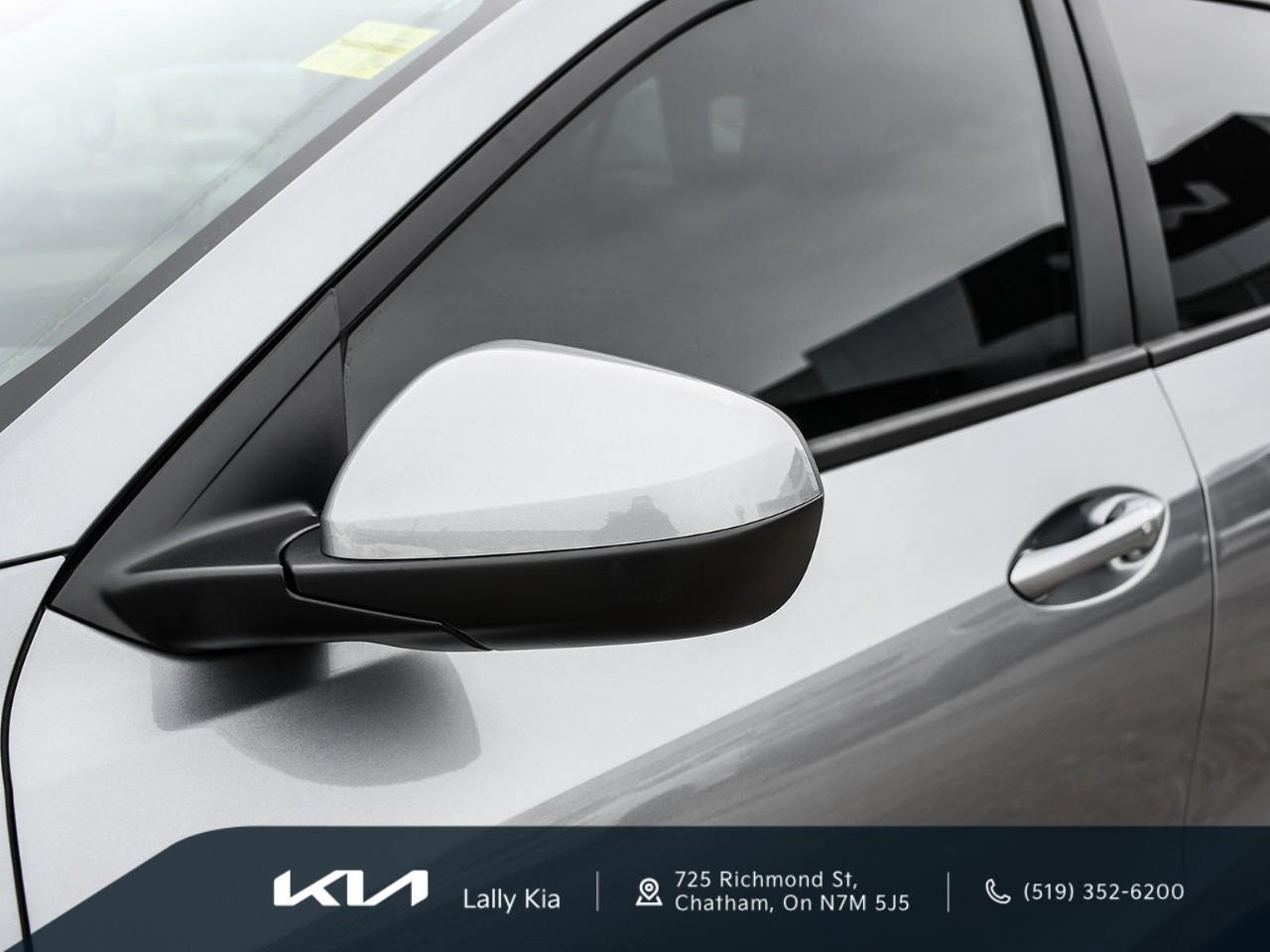 2025 Chevrolet Trax LT New Arrival | Clean CarFax | One Owner | Local Trade | Low KMs Photo