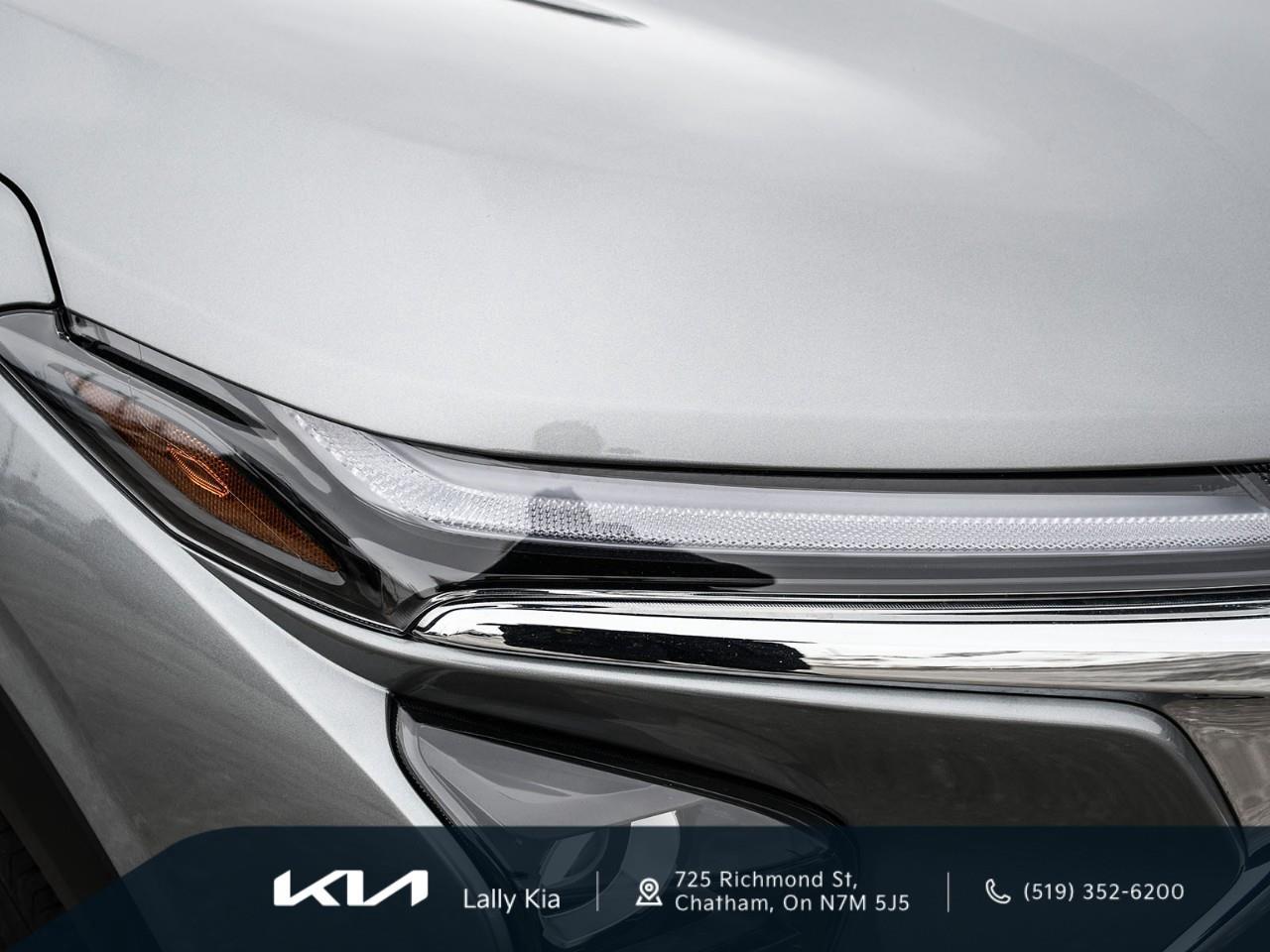 2025 Chevrolet Trax LT New Arrival | Clean CarFax | One Owner | Local Trade | Low KMs Photo