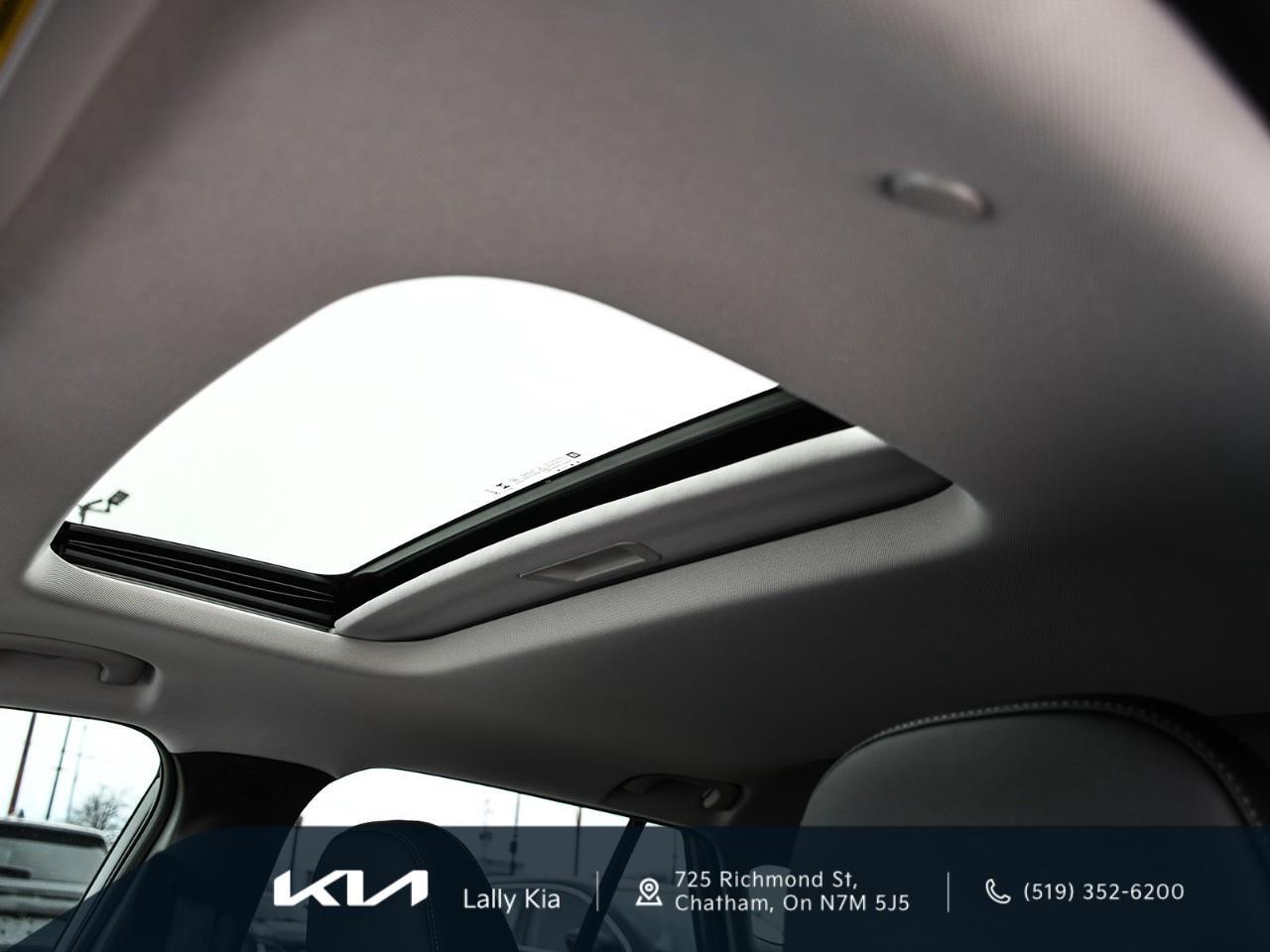 2025 Chevrolet Trax LT New Arrival | Clean CarFax | One Owner | Local Trade | Low KMs Photo