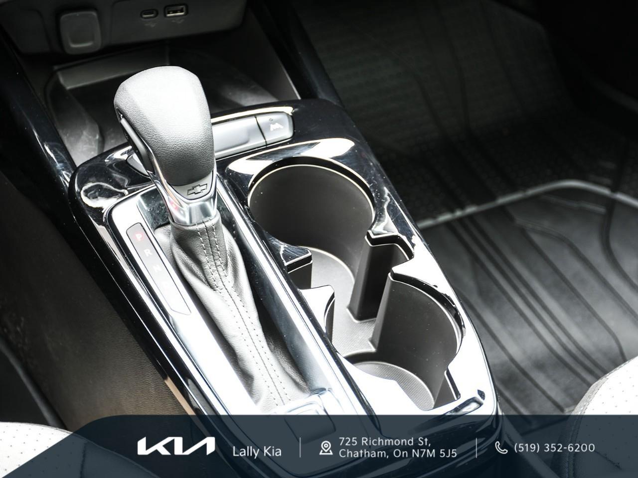 2025 Chevrolet Trax LT New Arrival | Clean CarFax | One Owner | Local Trade | Low KMs Photo