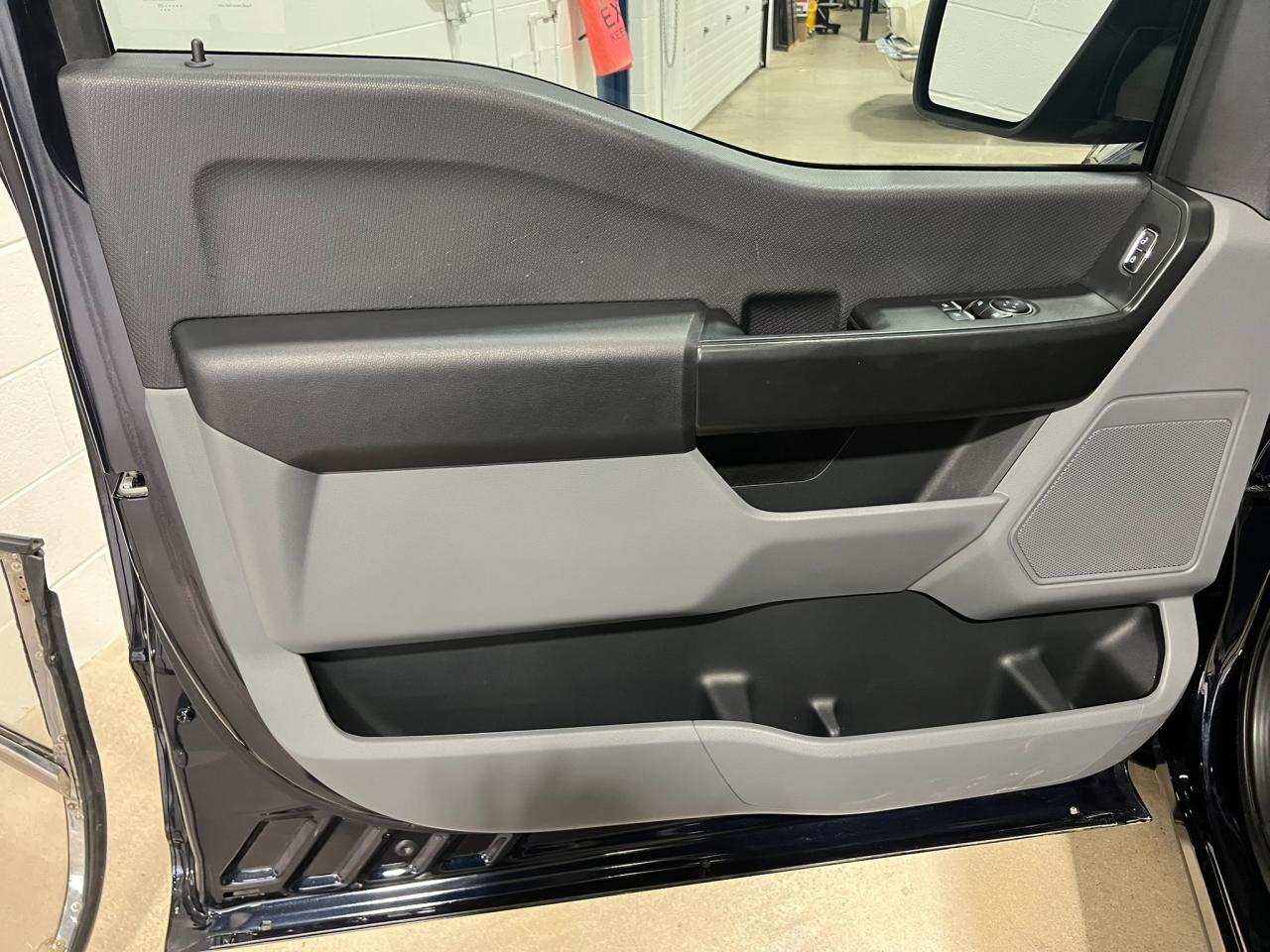 2025 Ford F-150 XL | Supercharged | Lowering Kit | Photo