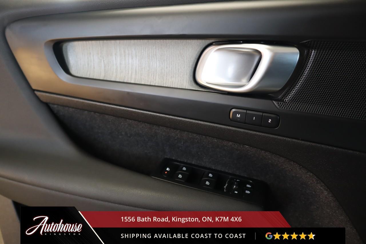 2024 Volvo XC40 B5 Core Dark Theme LEATHER - GOOGLE NAVIGATION Photo