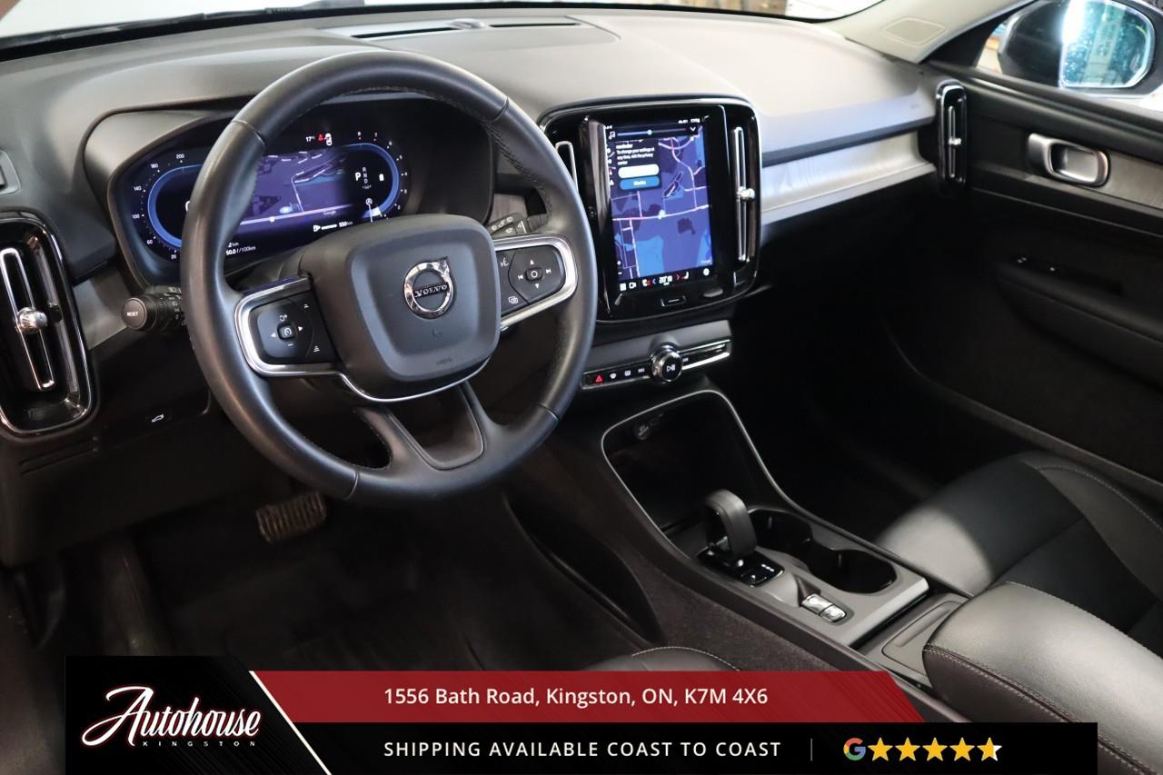 2024 Volvo XC40 B5 Core Dark Theme LEATHER - GOOGLE NAVIGATION Photo