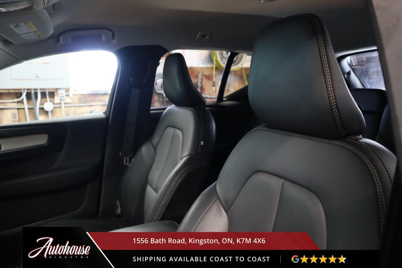 2024 Volvo XC40 B5 Core Dark Theme LEATHER - GOOGLE NAVIGATION Photo