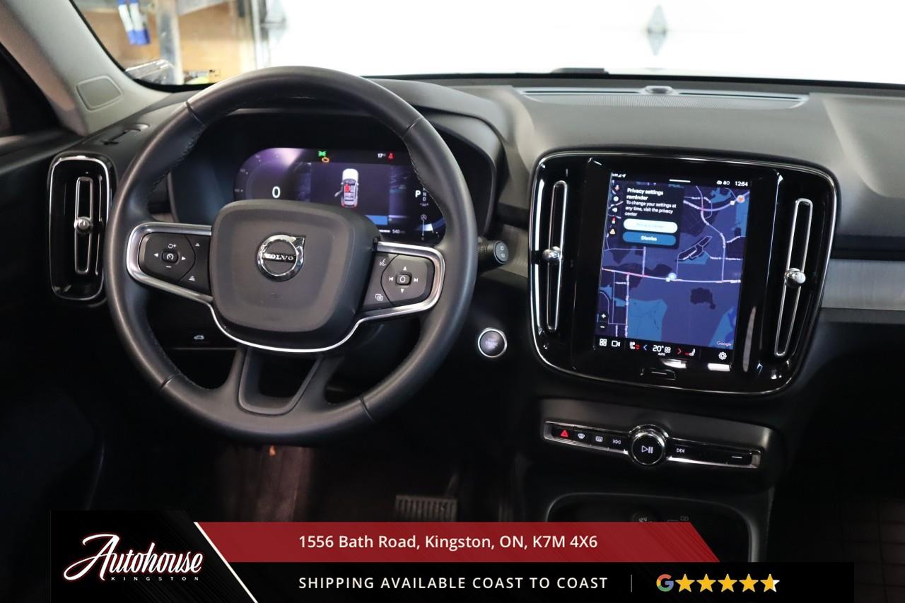 2024 Volvo XC40 B5 Core Dark Theme LEATHER - GOOGLE NAVIGATION Photo