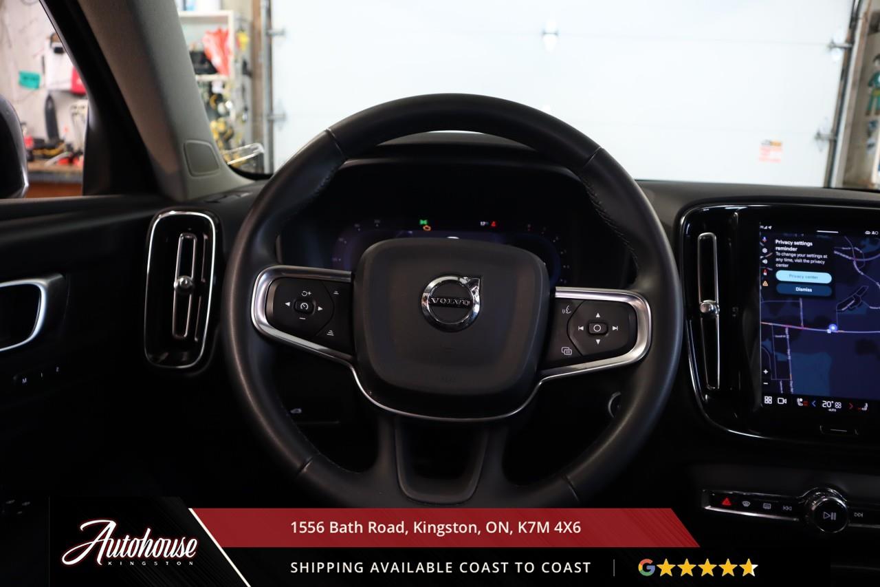 2024 Volvo XC40 B5 Core Dark Theme LEATHER - GOOGLE NAVIGATION Photo