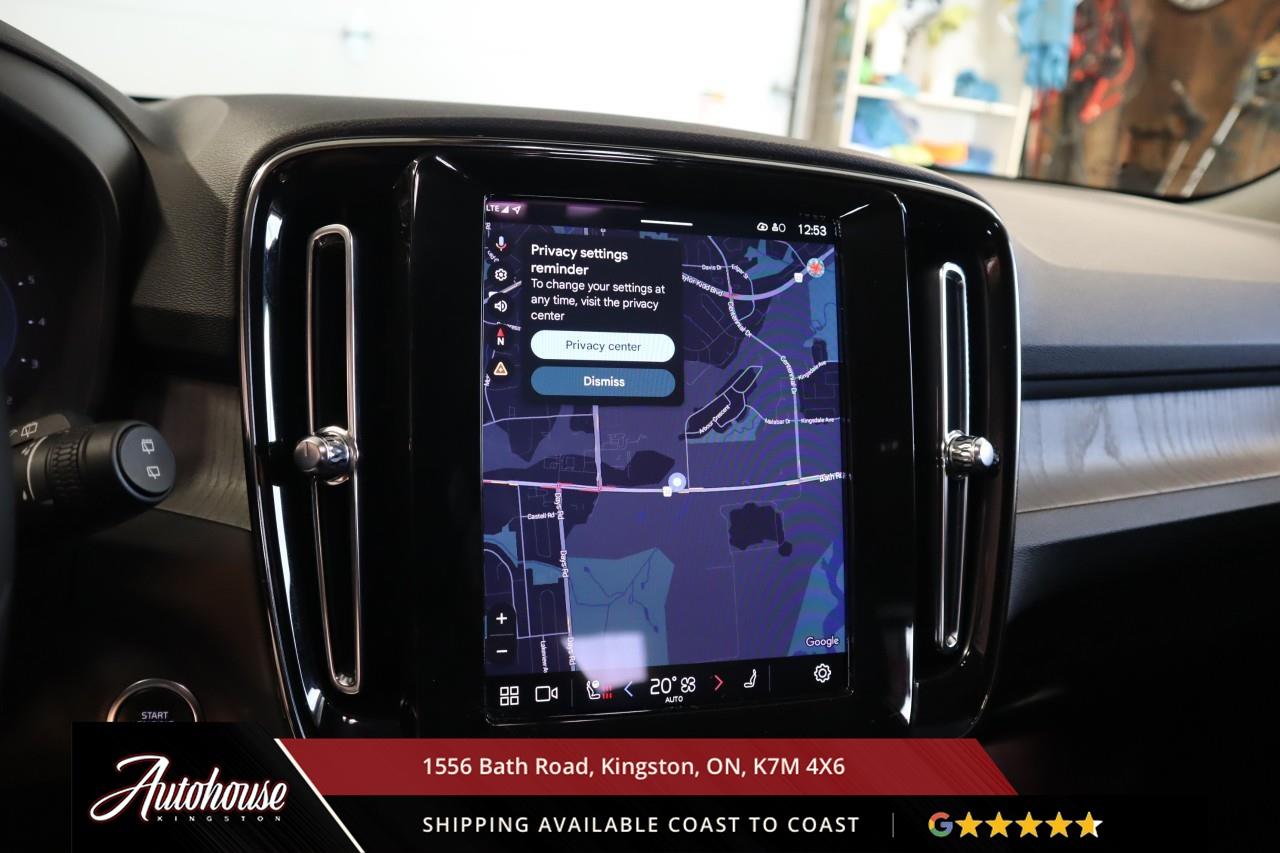 2024 Volvo XC40 B5 Core Dark Theme LEATHER - GOOGLE NAVIGATION Photo