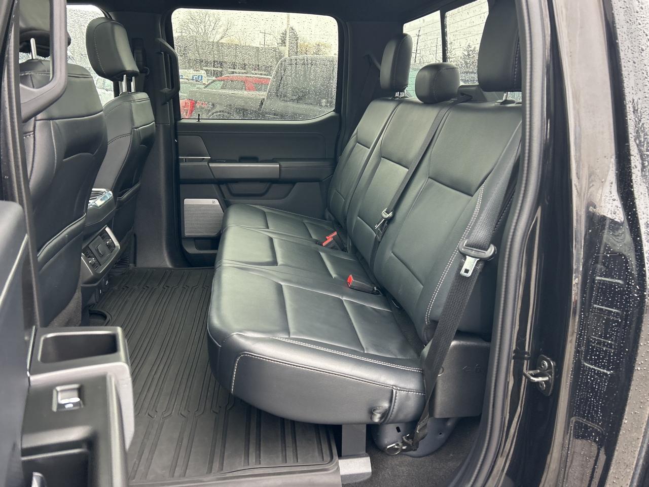 2024 Ford F-150 XLT 4WD SuperCrew 5.5' Box Photo