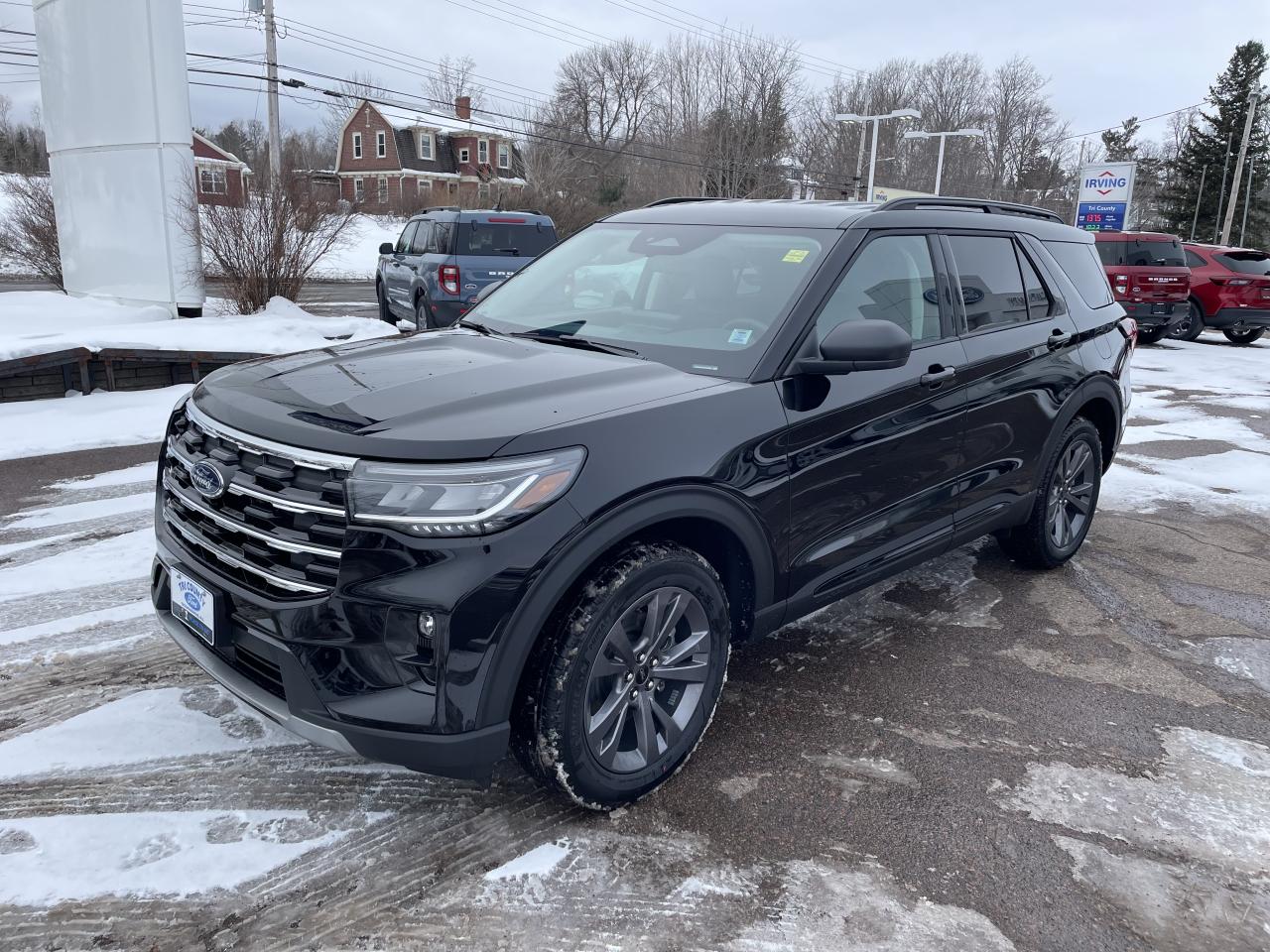 2026 Ford Explorer Active w/200A Pkg Photo2