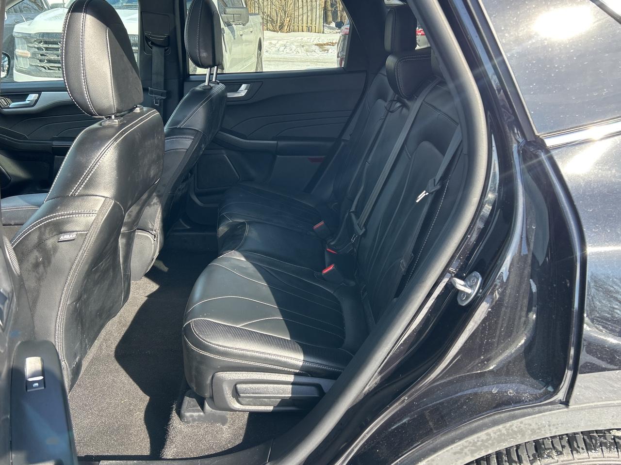 2025 Ford Escape Platinum AWD Photo