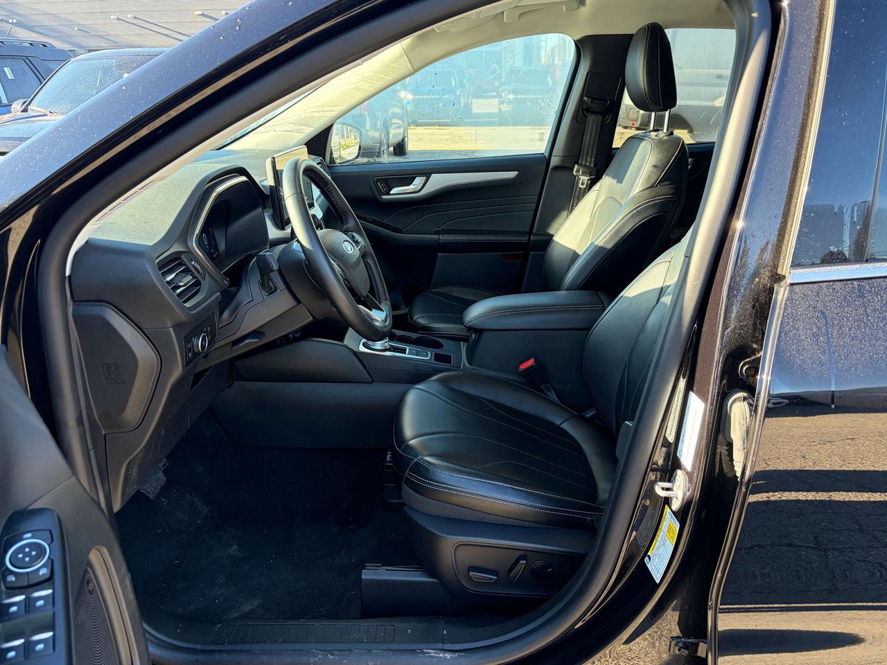 2025 Ford Escape Platinum AWD Photo