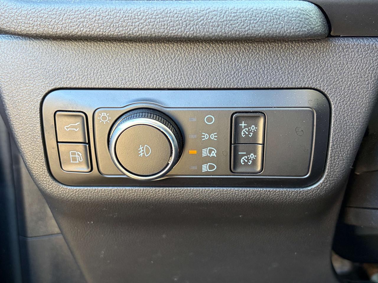 2025 Ford Escape Platinum AWD Photo