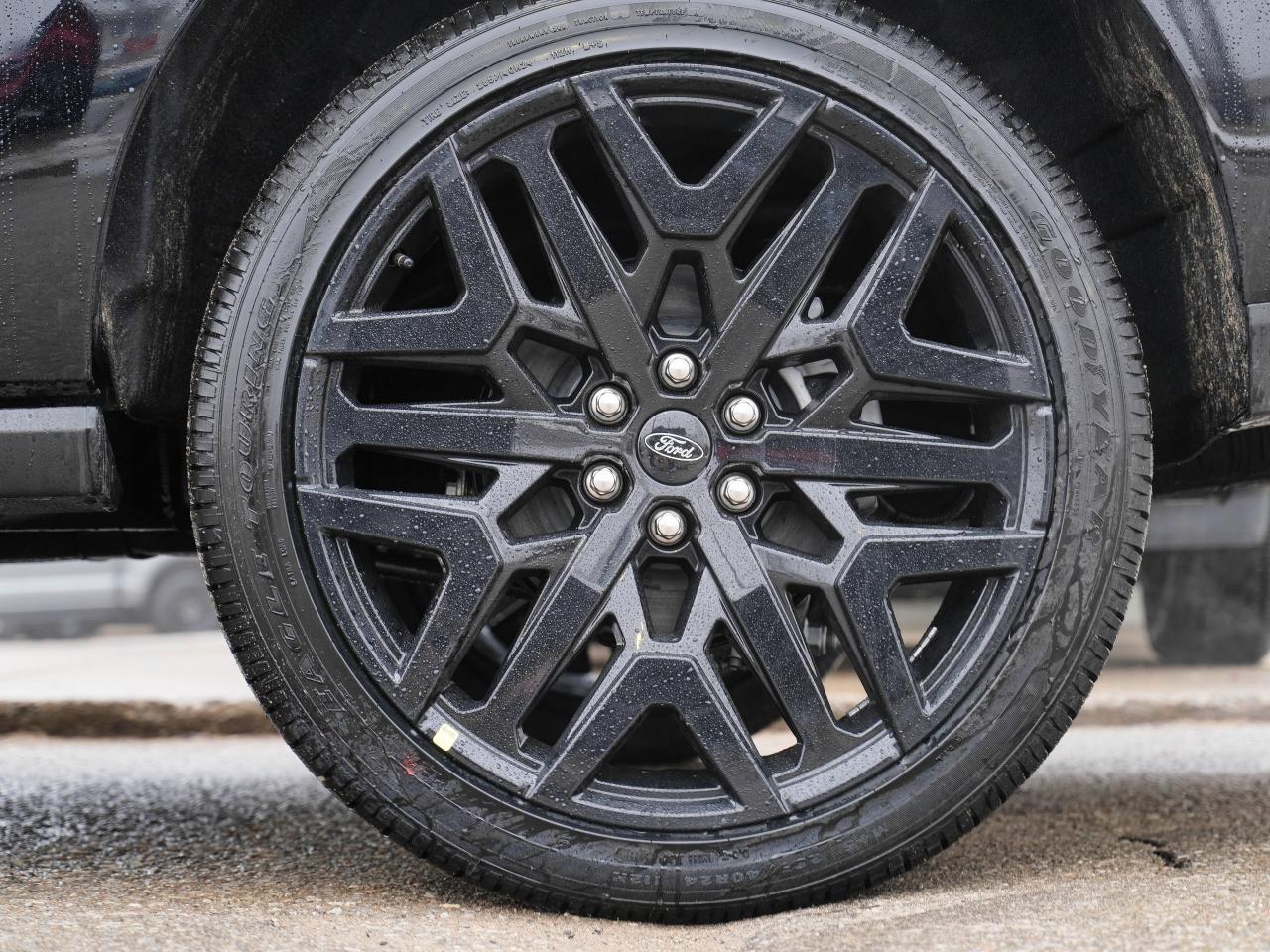 2026 Ford Expedition PLATINUM MAX | FULL LOADED ! | 7 PASS | PANO ROOF Photo