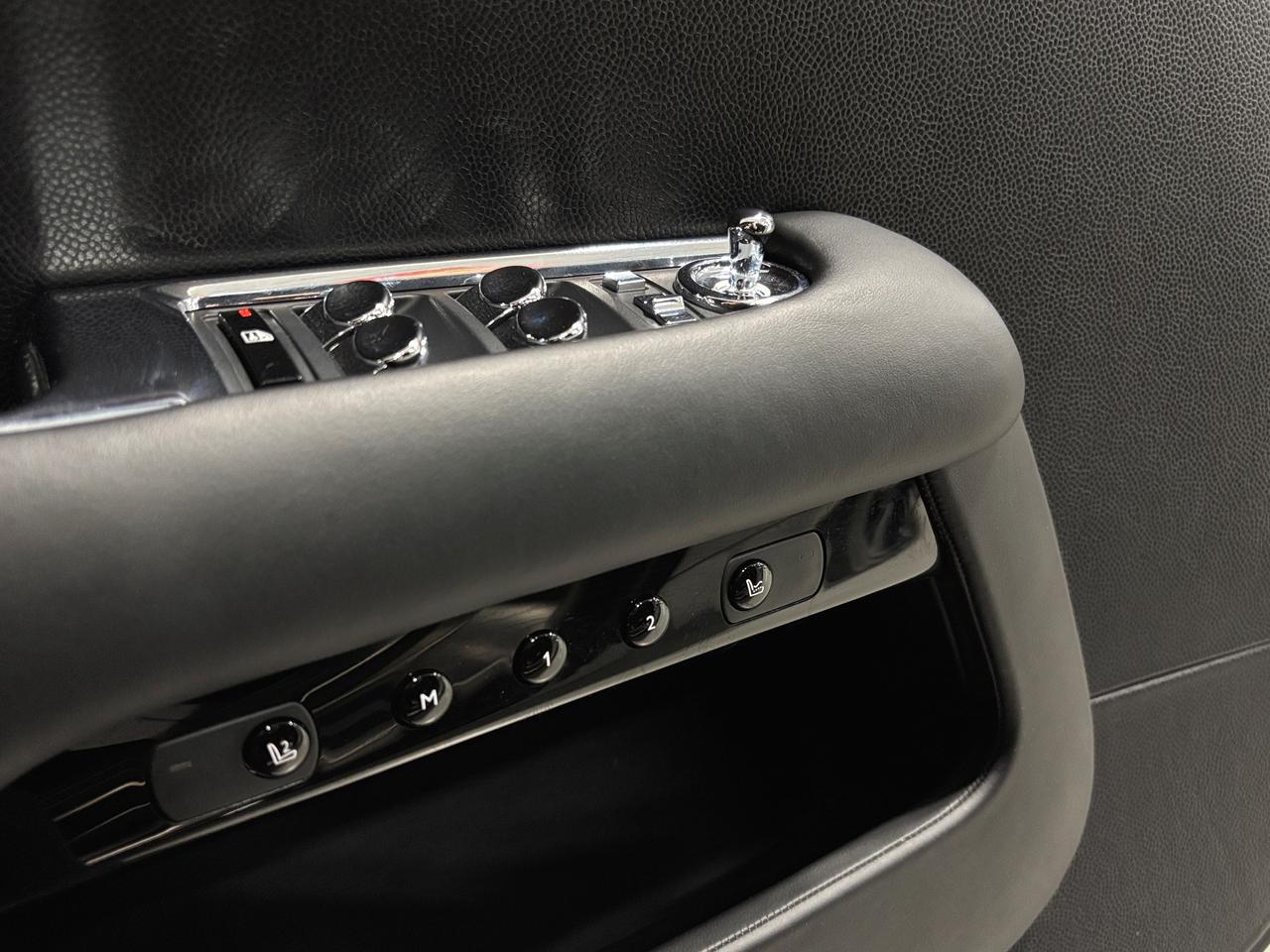 2015 Rolls Royce Wraith V12|RWD|COUPE|NO LUX TAX|POWERDOORS|STARHEADLINER| Photo