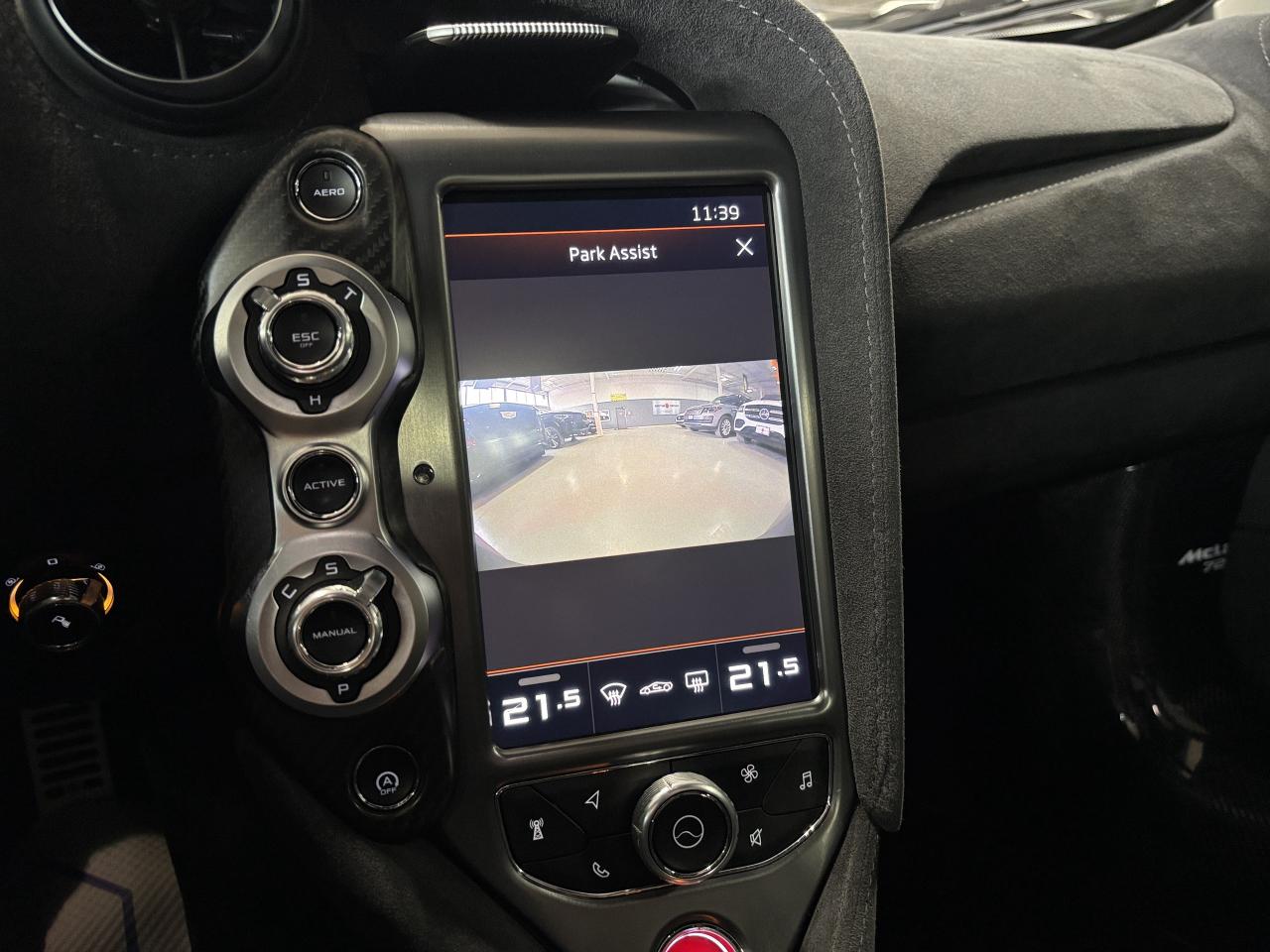 2019 McLaren 720S 710HP|RWD|V8TWINTURBO|NO LUX TAX|BUTTERFLYDOORS|+ Photo