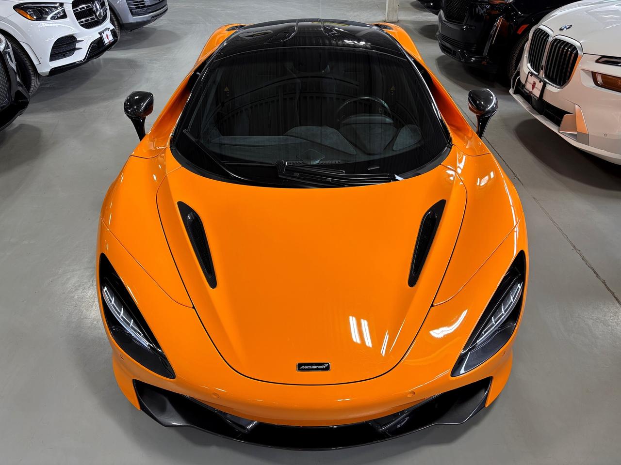 2019 McLaren 720S 710HP|RWD|V8TWINTURBO|NO LUX TAX|BUTTERFLYDOORS|+ Photo