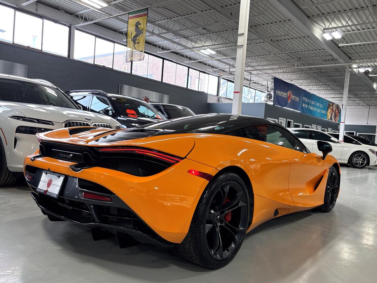 2019 McLaren 720S 710HP|RWD|V8TWINTURBO|NO LUX TAX|BUTTERFLYDOORS|+ Photo