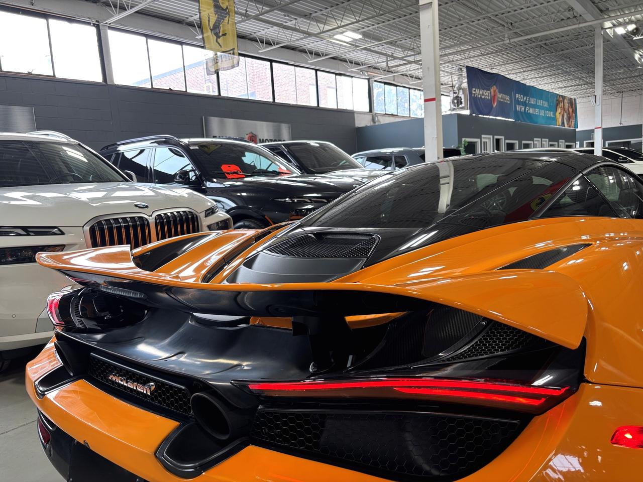 2019 McLaren 720S 710HP|RWD|V8TWINTURBO|NO LUX TAX|BUTTERFLYDOORS|+ Photo