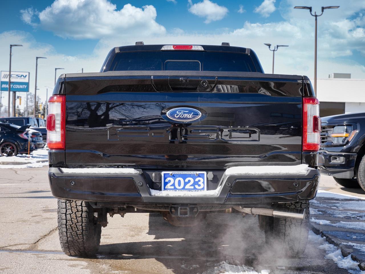 2023 Ford F-150 SUPER CREW | LEATHER | LOW KM | V8! Photo