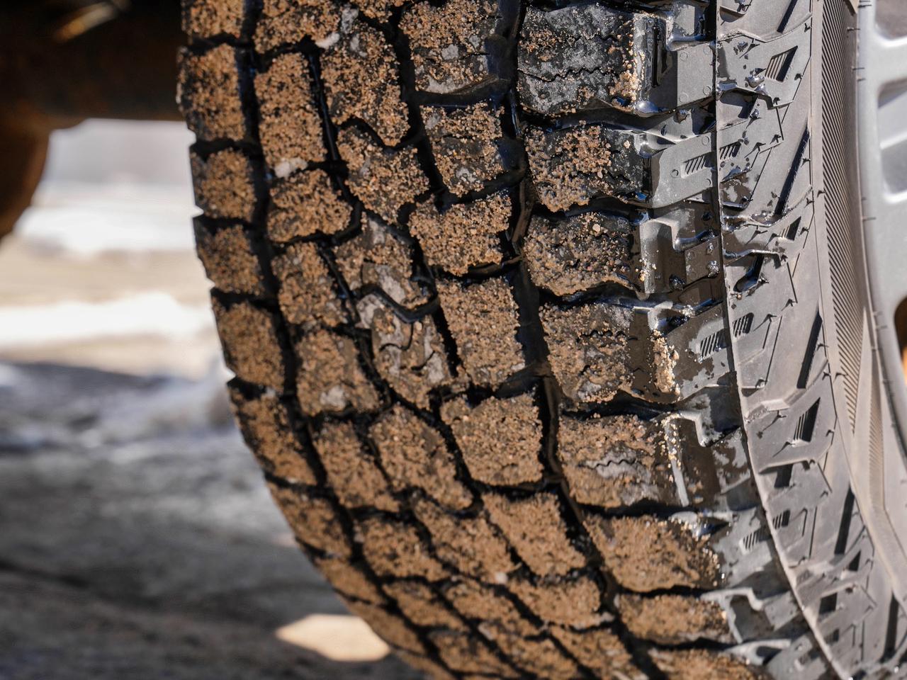 2023 Ford F-150 SUPER CREW | LEATHER | LOW KM | V8! Photo